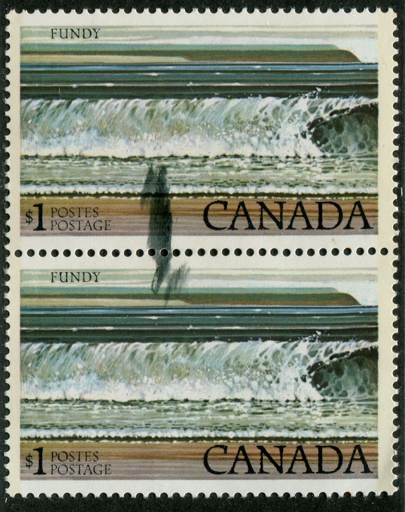 Canada #726 Mint Pair, Printing Flaw