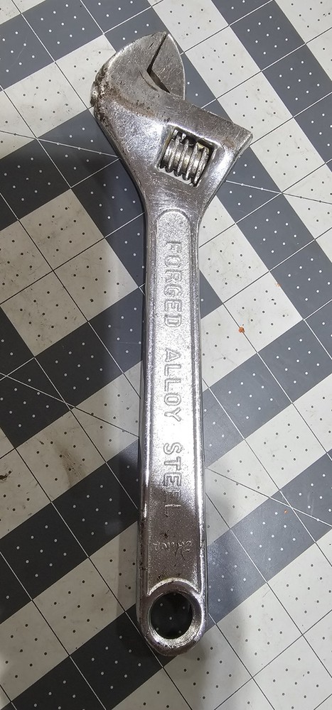 Olympia Industrial 10" Adjustable Wrench