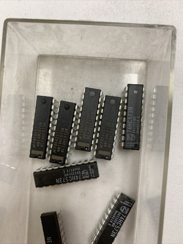 74HC573N, ID-D-7-5-4-4, chips Components