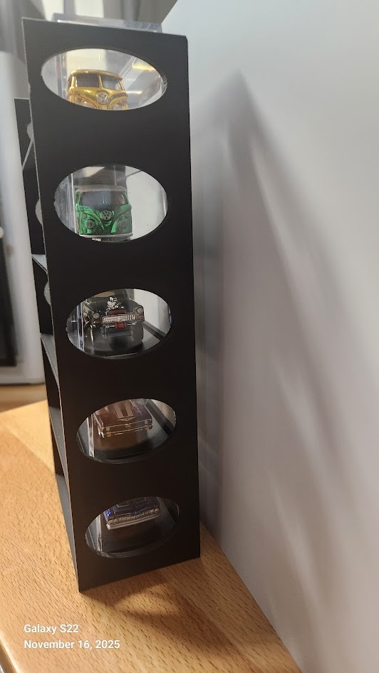 Hot Wheels RLC or M2 Case display Rack