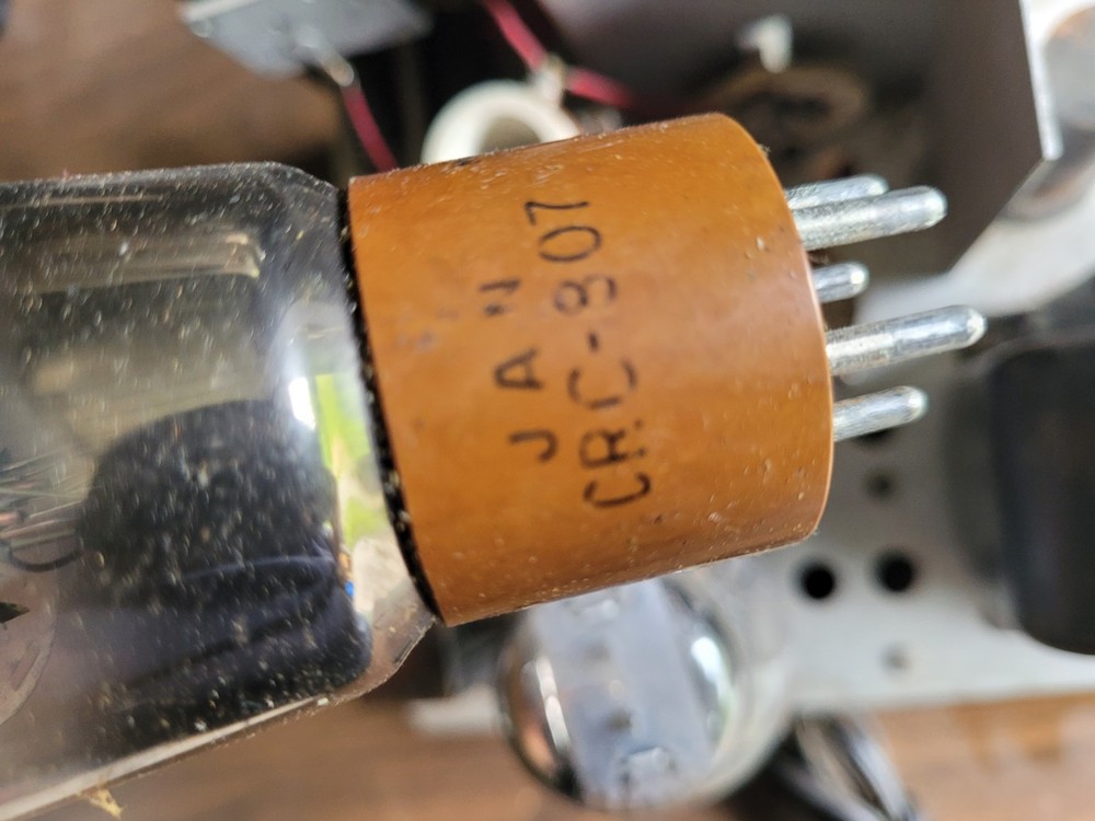 Vintage Johnson Viking Adventurer Tube Ham Radio Transmitter Powers Up As-Is