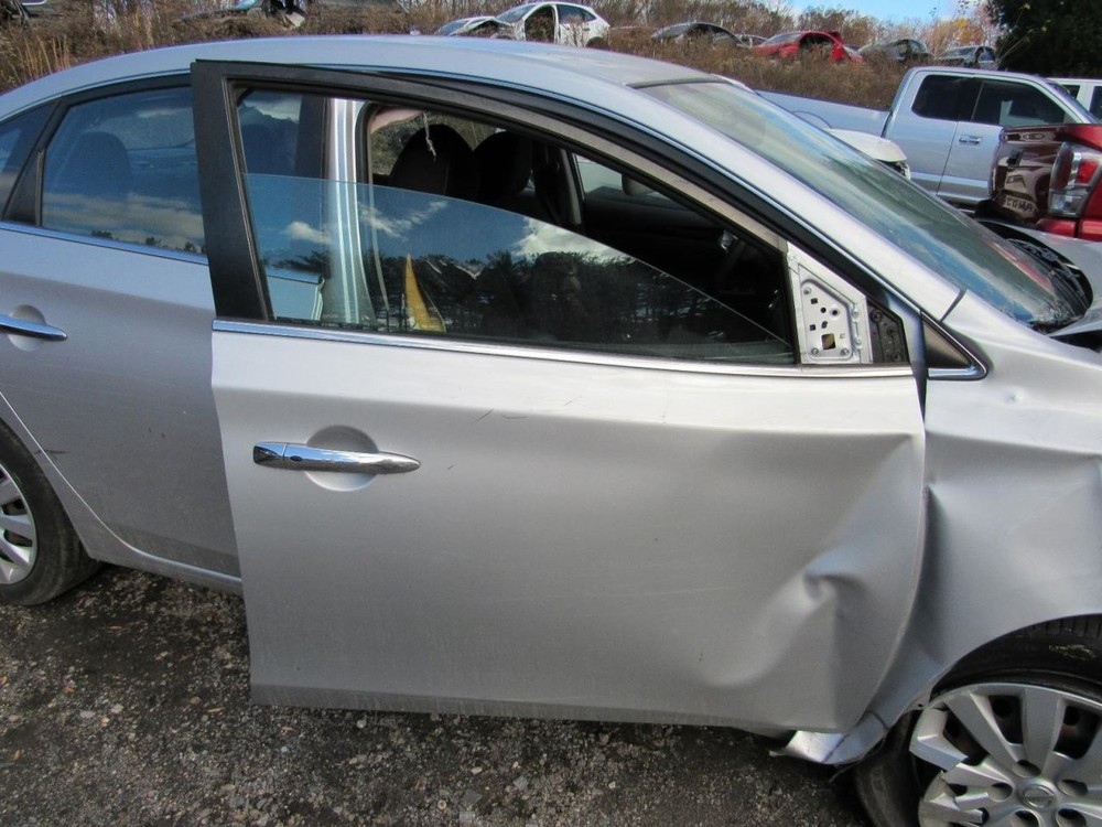 SENTRA 2017 Glove Box 1003884