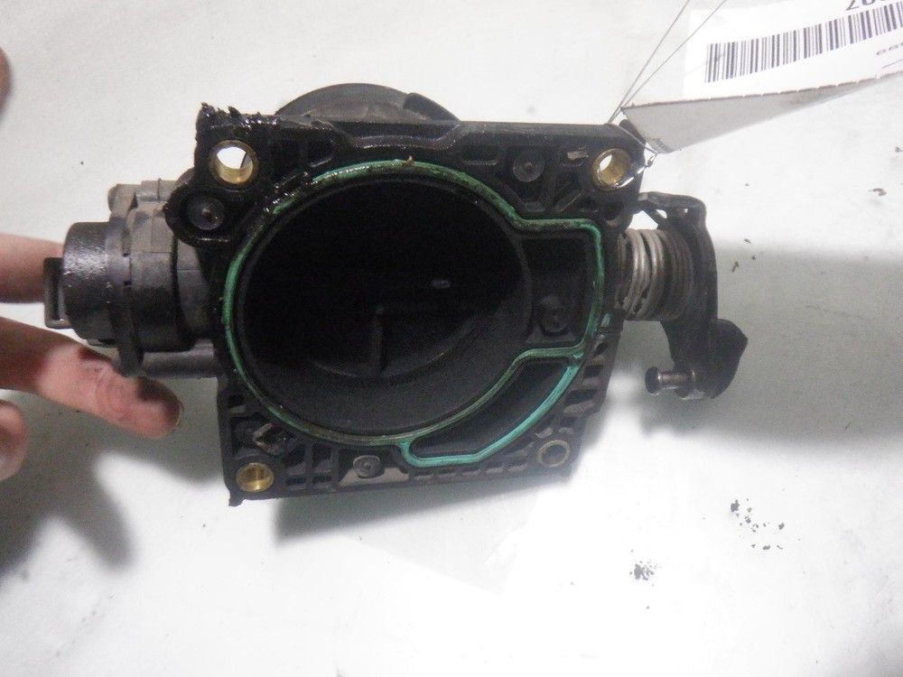 05 FORD FOCUS Throttle Body