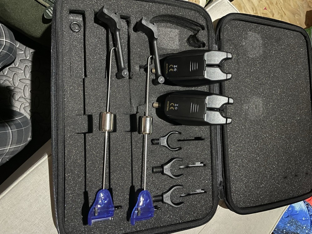 Fox Ultron X3 Alarms