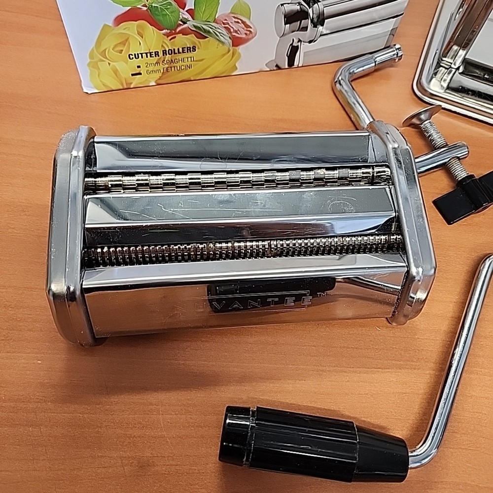 XK1005 Pasta Maker Machine, Manual Hand Press Noodles Maker - Silver