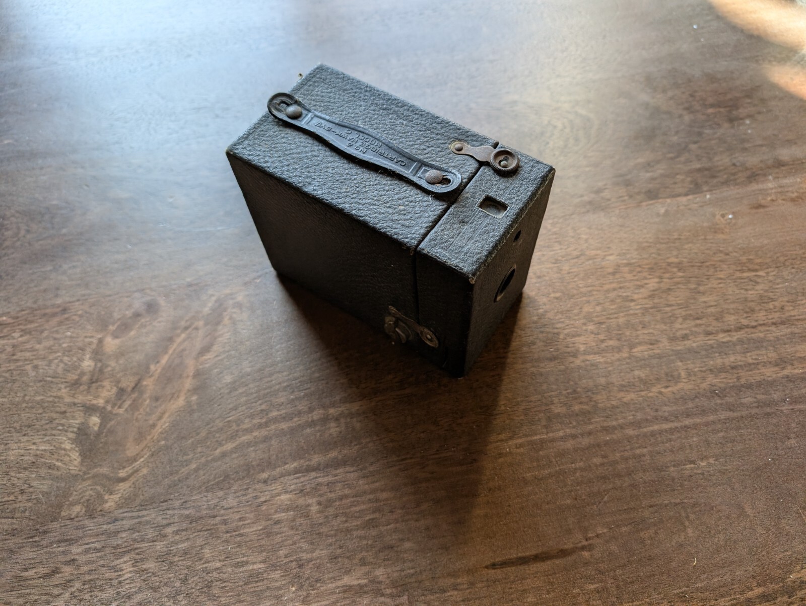 Kodak No 2 Cartridge Hawk-Eye Model C 120 Film Antique Box Camera