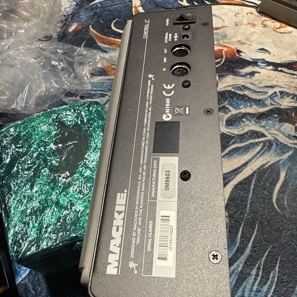 MACKIE Control C4 Logic Pro Controller Midi