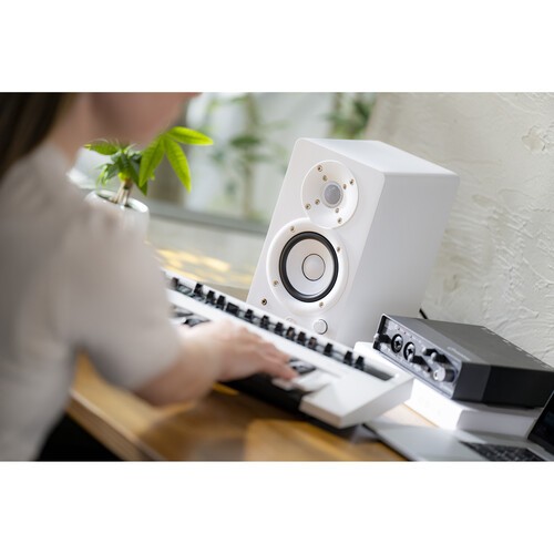 Yamaha HS3 Active 3.5" 2-Way Studio Monitors (White)
