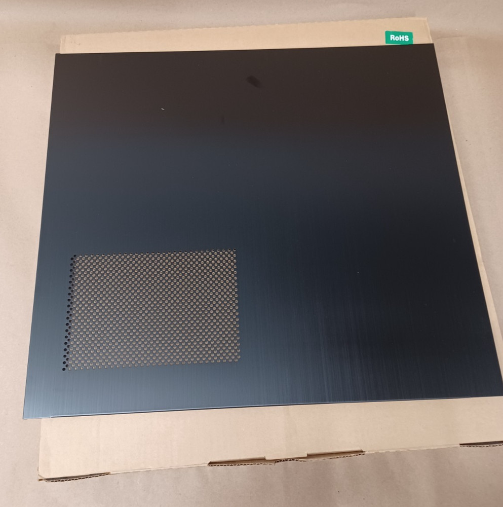 LIAN LI PC-61 Black Vent Left Side Panel