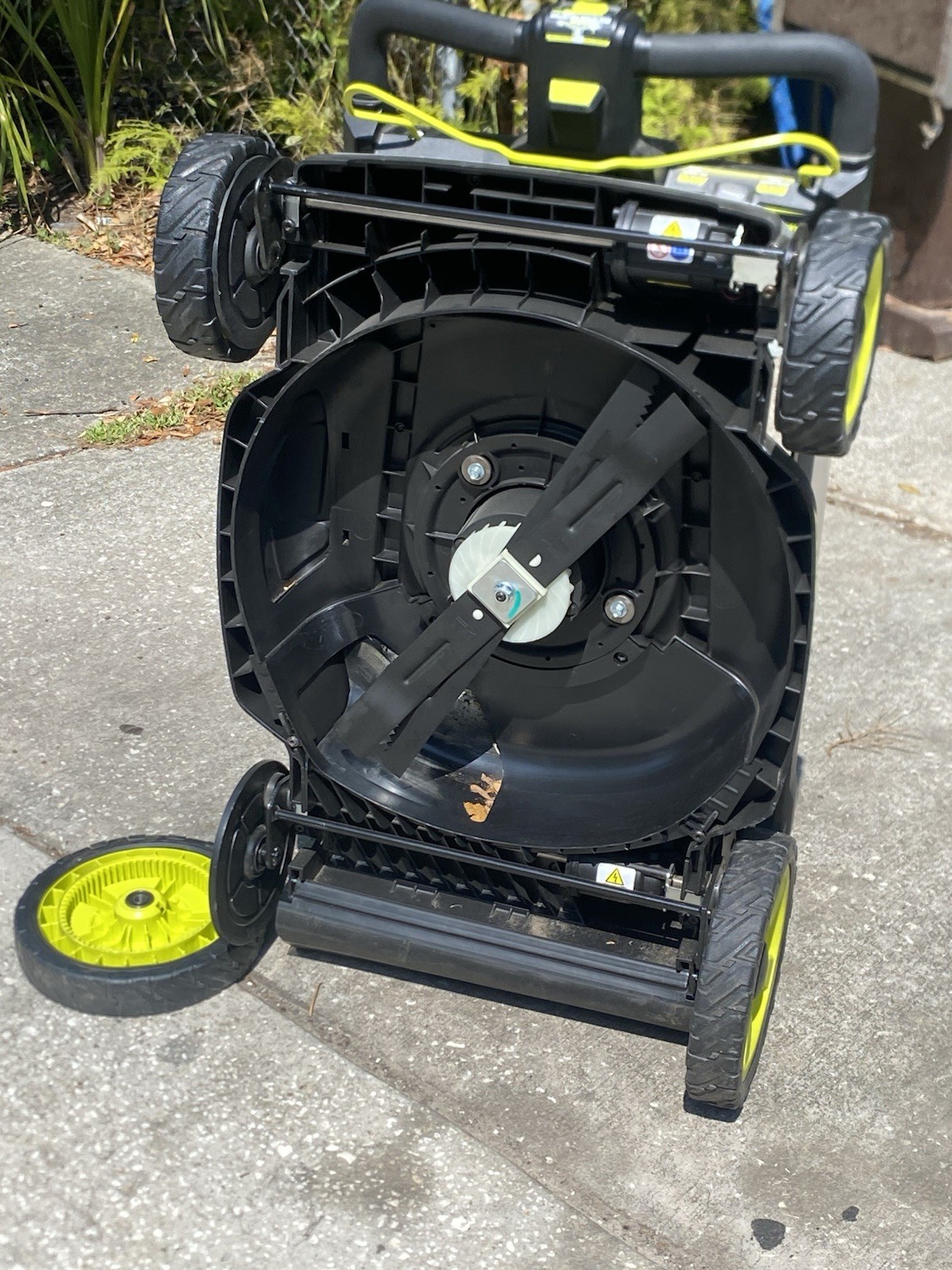 Ryobi RY401210 40V HP 21in Walk Behind Self-Propelled All Wheel Drive Mower