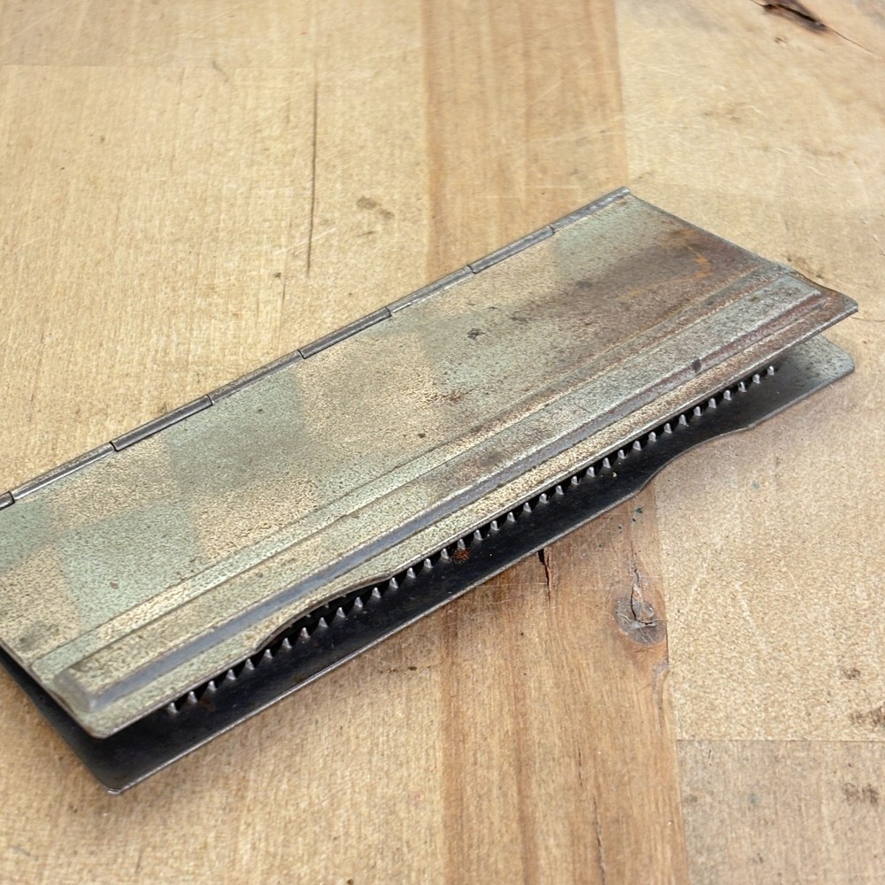 Vintage Office Paper Crimper, Stapleless Binding, 4.25"