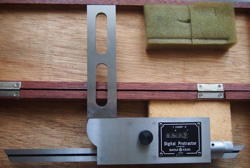 Marui Keiki Digital Protractor DP-601 1 DIV=5' Set