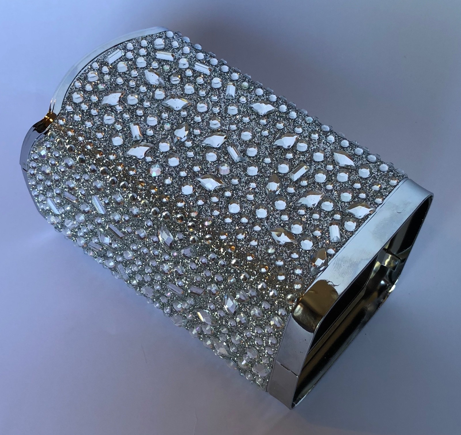 NEW BATH & BODY WORKS SILVER TOSSED GEMS GENTLE FOAMING HAND SOAP SLEEVE HOLDER