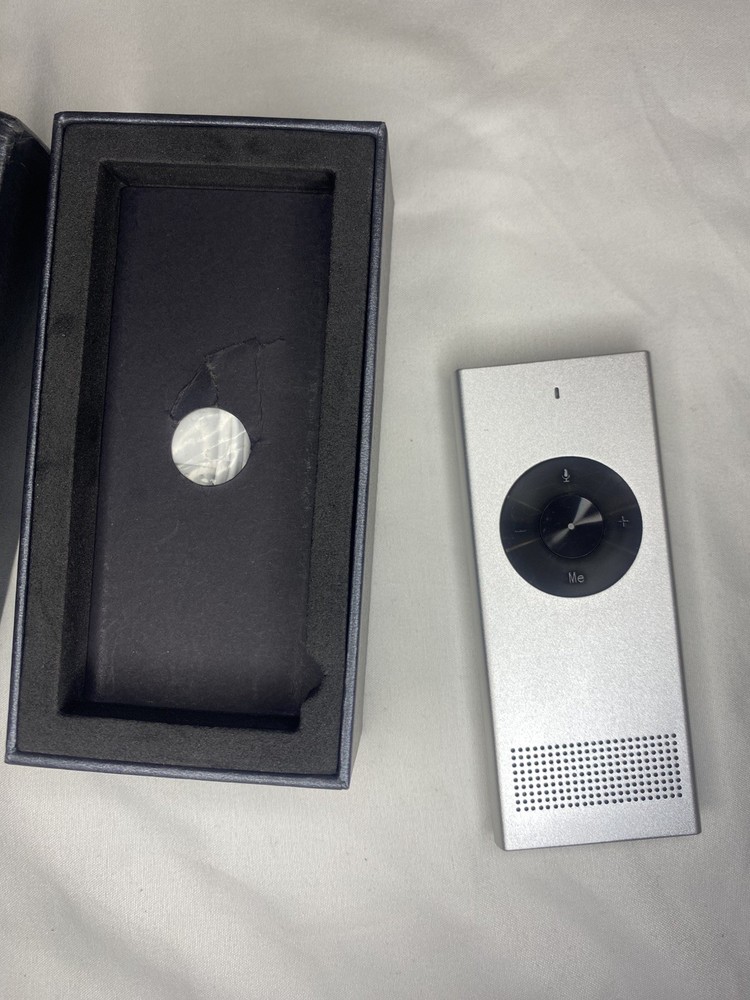 Enence Instant Translator Handheld Electronic Language Device Battery USB Cable