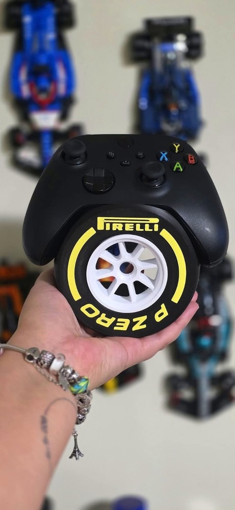 Xbox & PlayStation 5 Controller Stand Inspired by Pirelli P Zero Formula 1 Tire