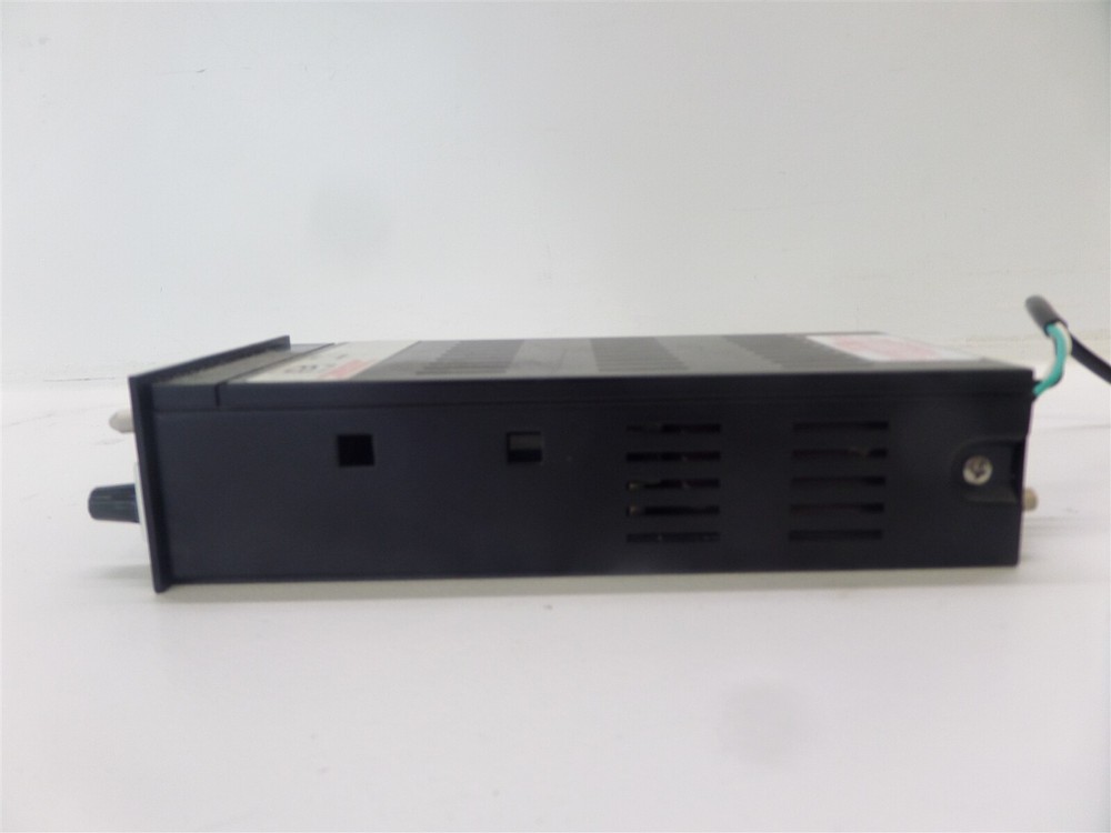 Brooks 5896 Mass Flow Controller Readout 5896B91A w/ Mounting Brackets