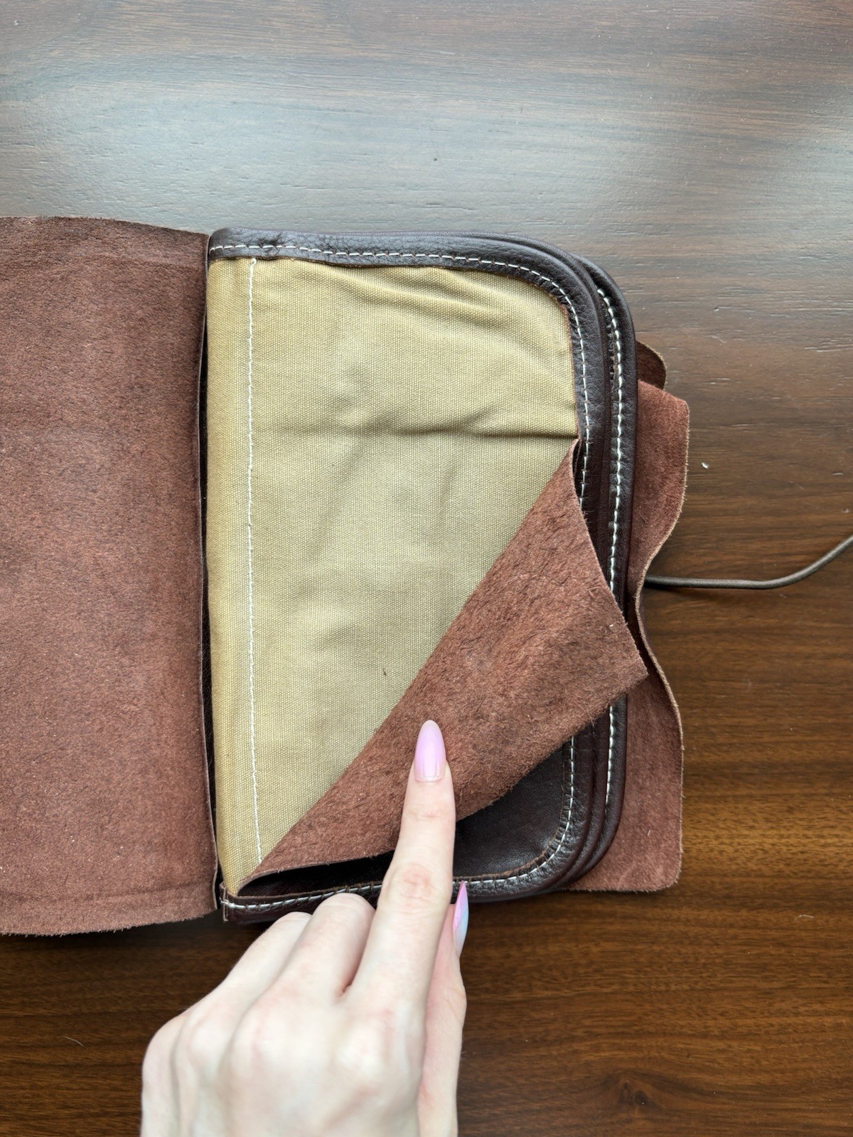 Linshi Tasks Leather Travel Wallet Organizer - Brown