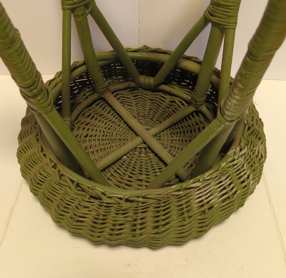 Vintage Round Wicker Stool - Green