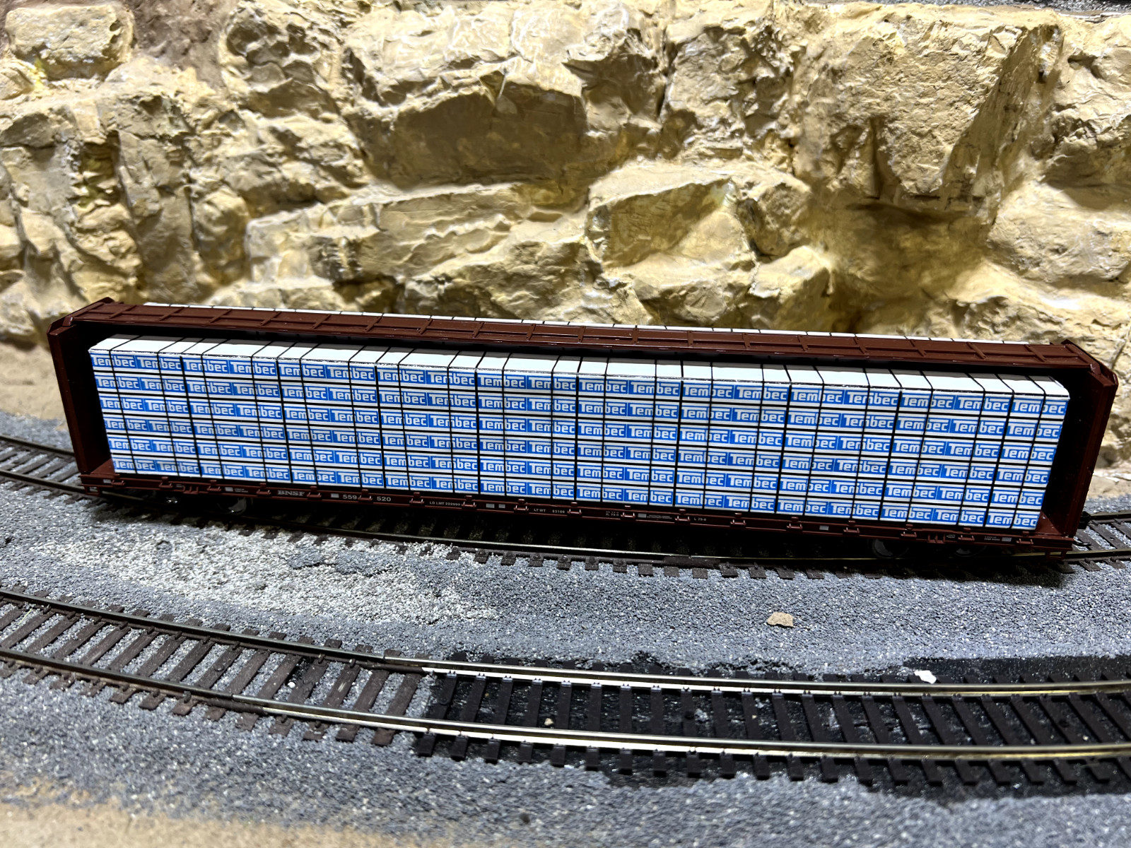 Solid Wood Wrapped Lumber Load for 72 Foot Centerbeam Flat Car