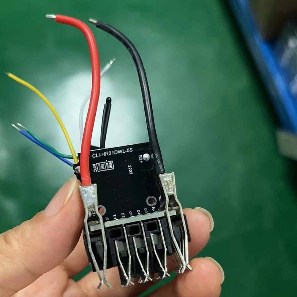 Battery Assembly Tool For DCB205 Protective Plate Reliable Performance