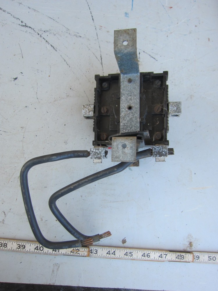 Murray 2P 100A 240V Meter Socket used for JA110AS, Used