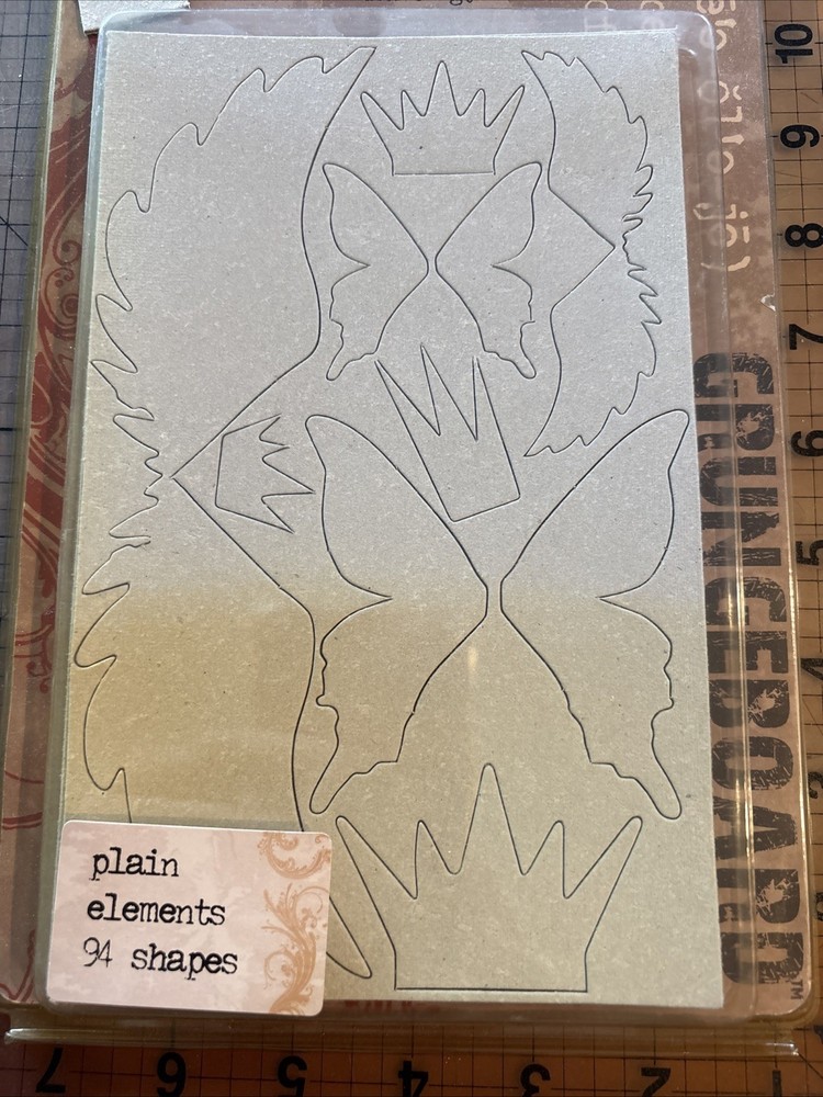 Tim Holtz Idea-ology Grungeboard Plain Elements 94 Shapes TH92489