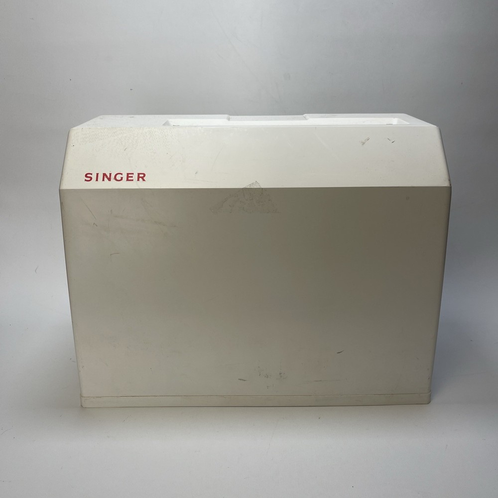 Original Singer 9005 Sewing Machine Plastic Protective Carrying Storage Case**