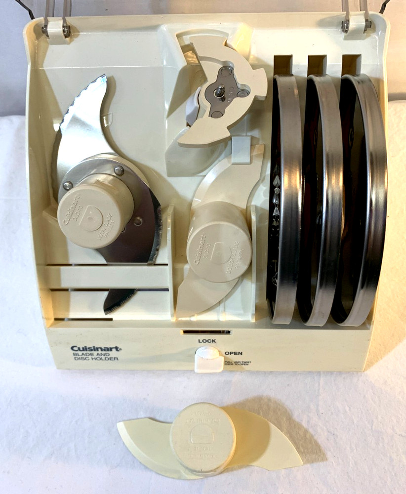 Cuisinart BDH-2 Blade & Disc Holder Locking Case w/ DLC-10 Blades Stem 3 Discs
