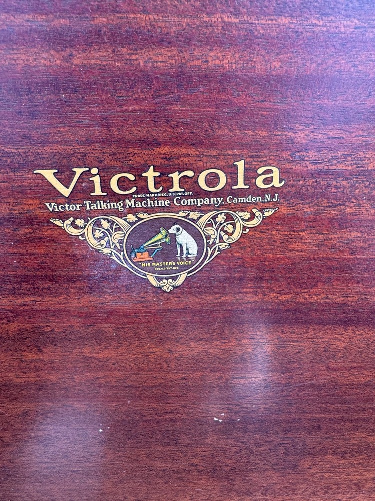 Victrola Victor Record Player