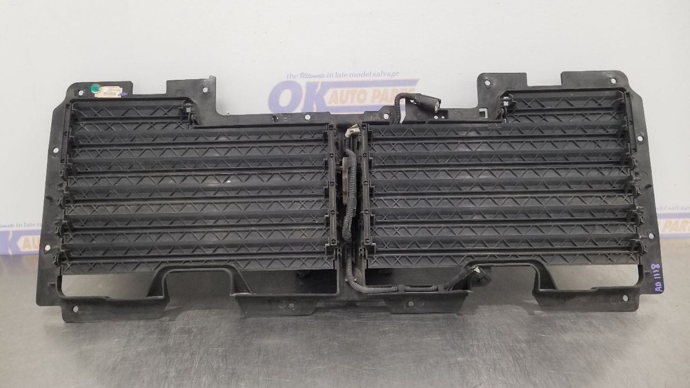 17 CHEVY TAHOE AIR SHUTTER ASSEMBLY