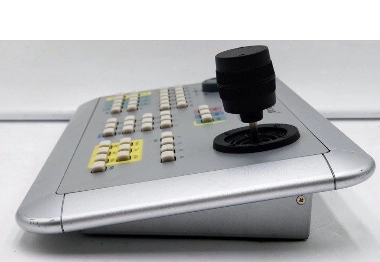 EverFocus - Model: EKB500, Multi-Function Controller 12VDC Powers On - No Cables