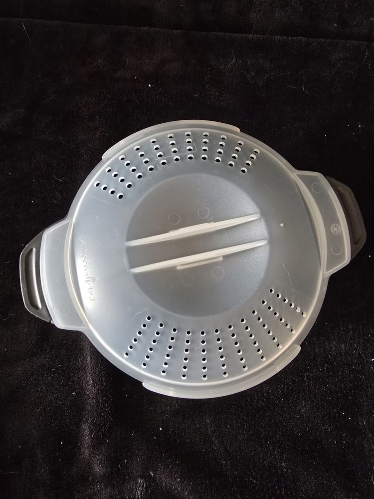 Pampered Chef Micro-Cooker