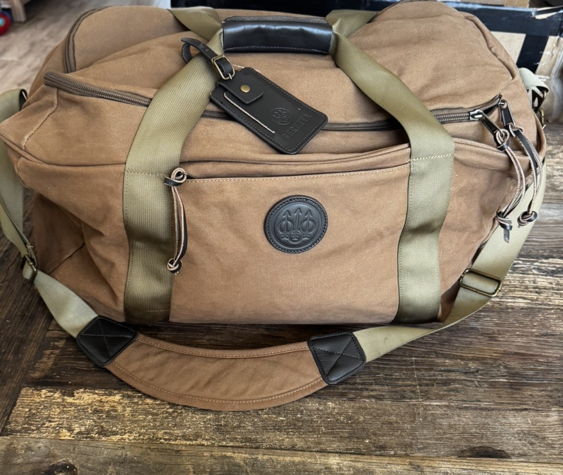 Beretta Waxwear Duffle Bag -Spice Brown 24”X12”X13 EUC