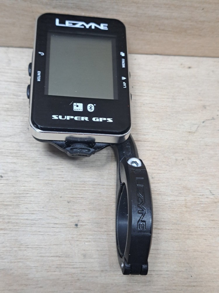 Lezyne Super GPS Cycling Computer / Mount & clamp included