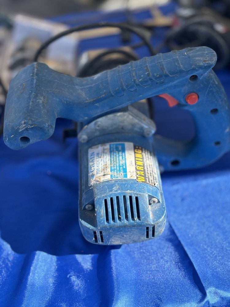 Crain toe-kick saw model 795 Type 1