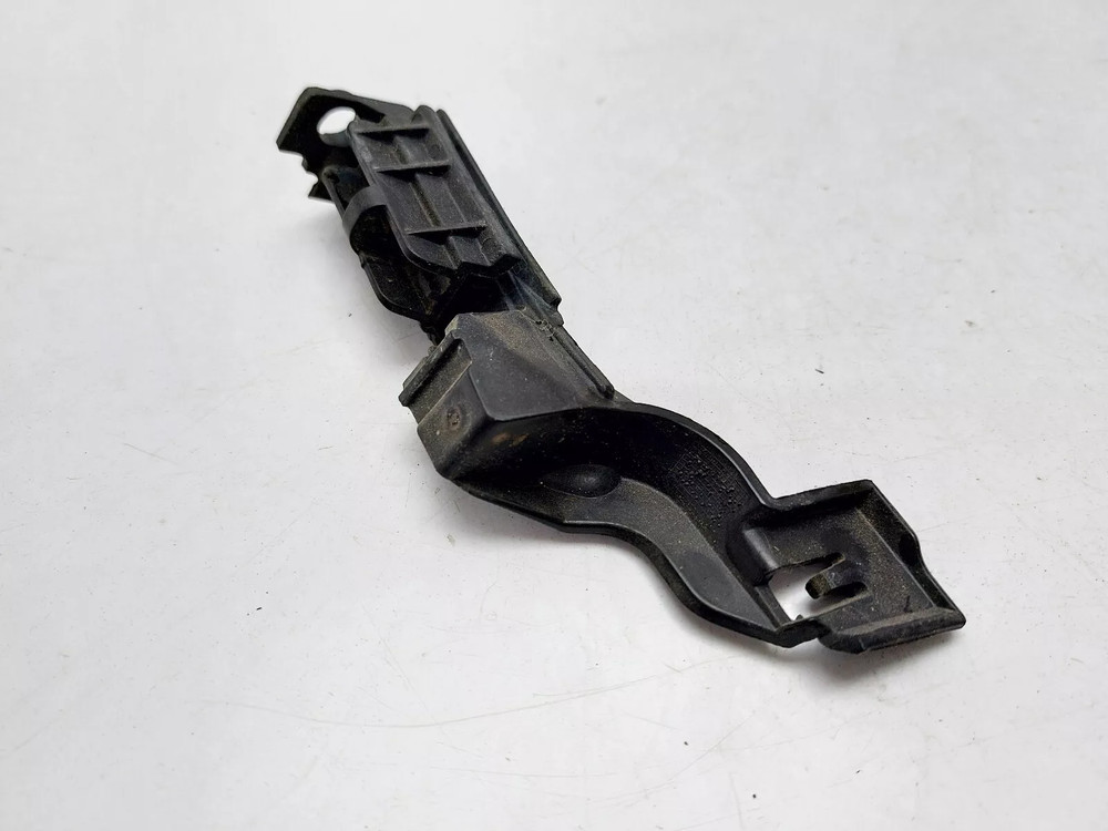 AUDI A4 B8.5 2014 REAR BUMPER MOUNT BRACKET SUPPORT RIGHT DRIVER SIDE OFFSIDE