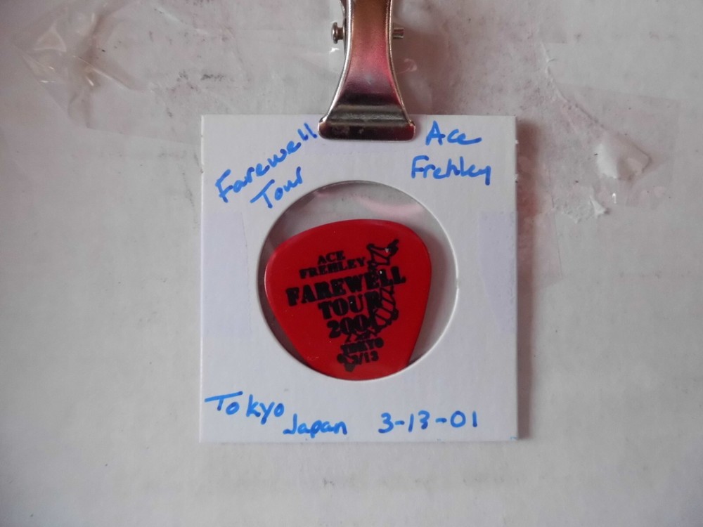 KISS "ACE FREHLEY" 3/13/01 GUITAR PICK~READ DESCRIPTION #9 ~8