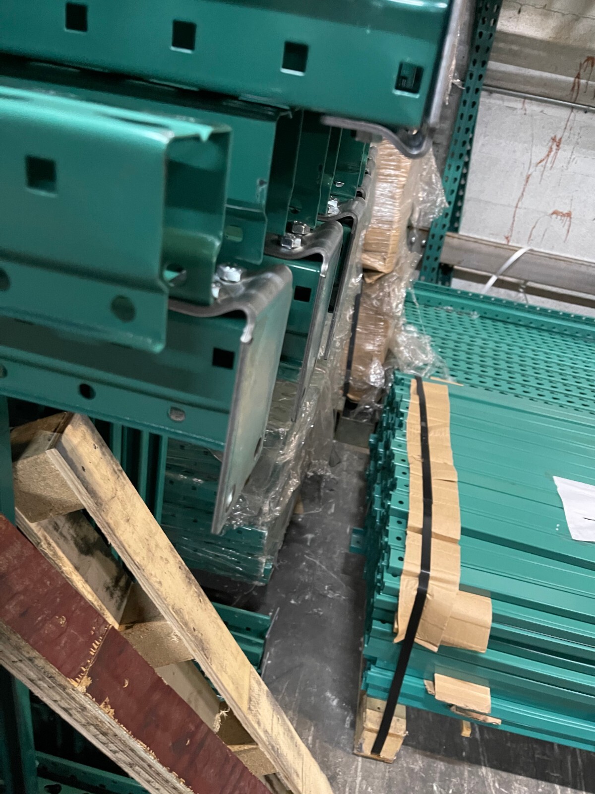 (50) Pallet Racking Universal Foot Plates for Uprights, Nuts and Bolts included