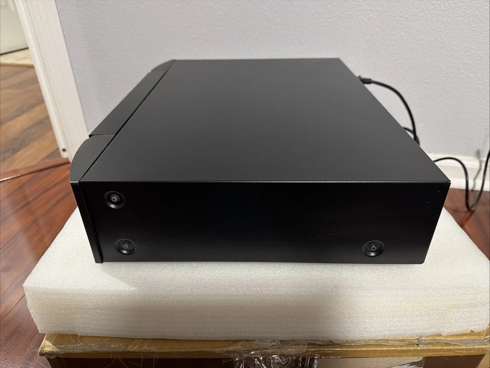 Marantz CD Player CD6004 (No Remote) 120V