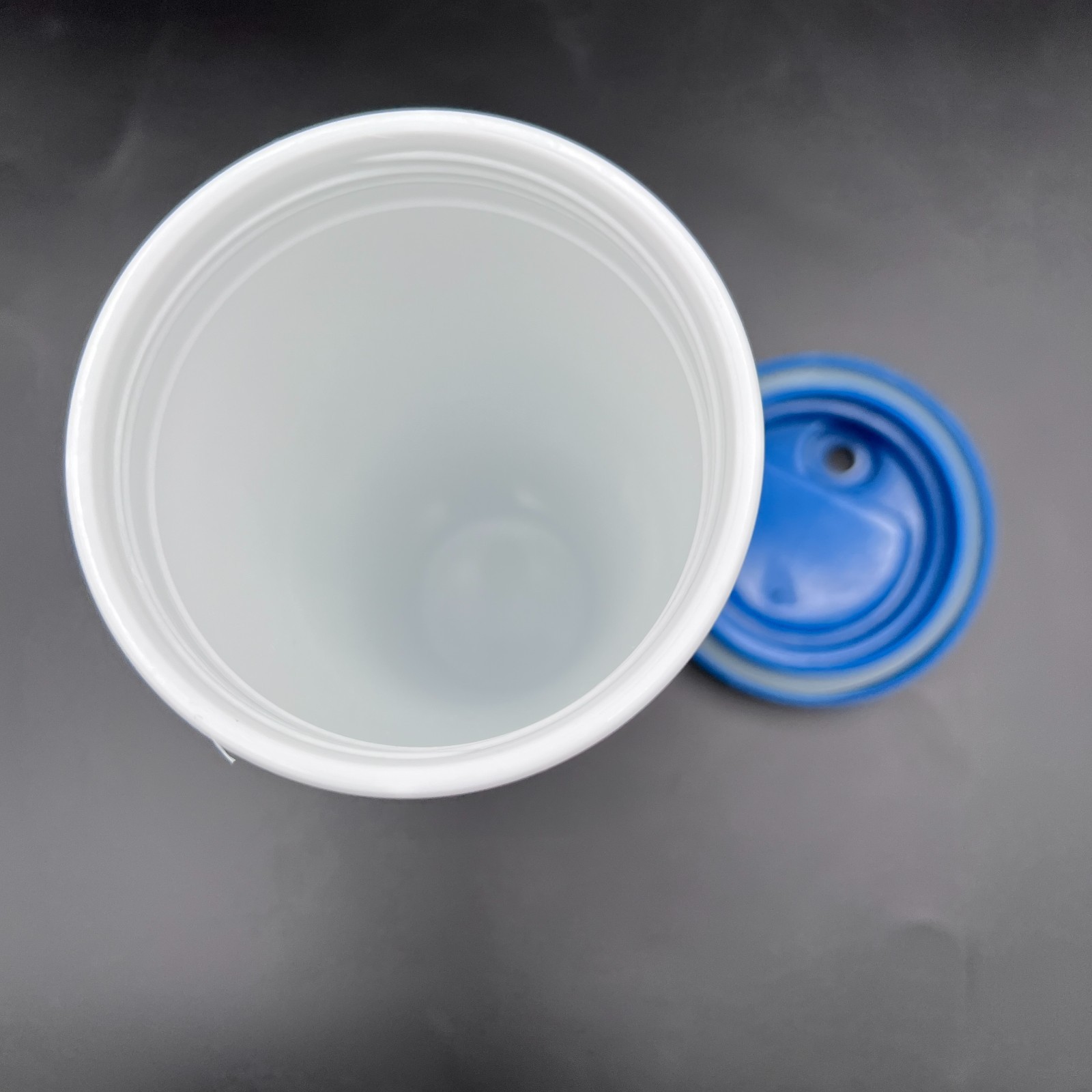 Dutch Bros Classic Design 18 Oz Tumbler Plastic Coffee Cup Blue Dutch Flow Lid