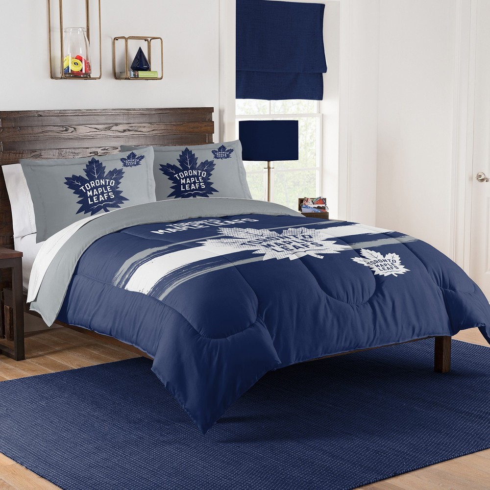 NHL Officially Licensed Toronto Maple Leafs Comforter & Sham Set