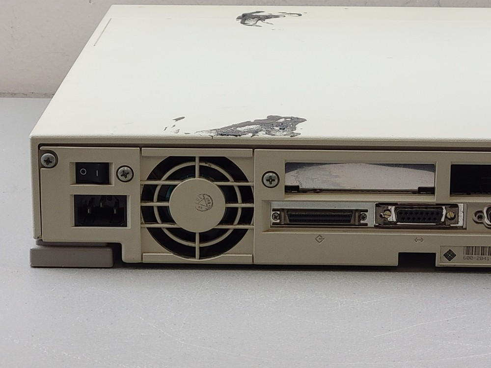 Sun Microsystems 147B SPARCstation 2 UNIX Computer Workstation - *POWERS ON*