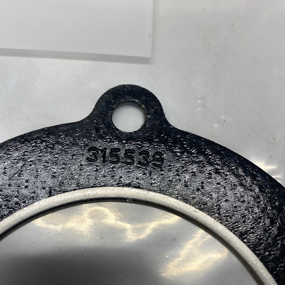 TWO OMC Johnson Head Gaskets 315539 BG-28
