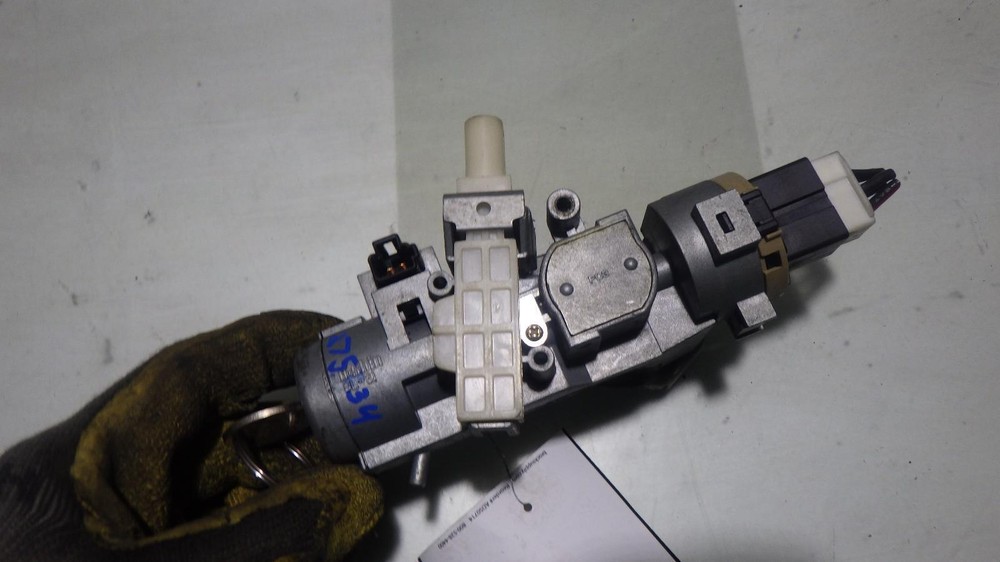 03 MAZDA PROTEGE Ignition W/Key