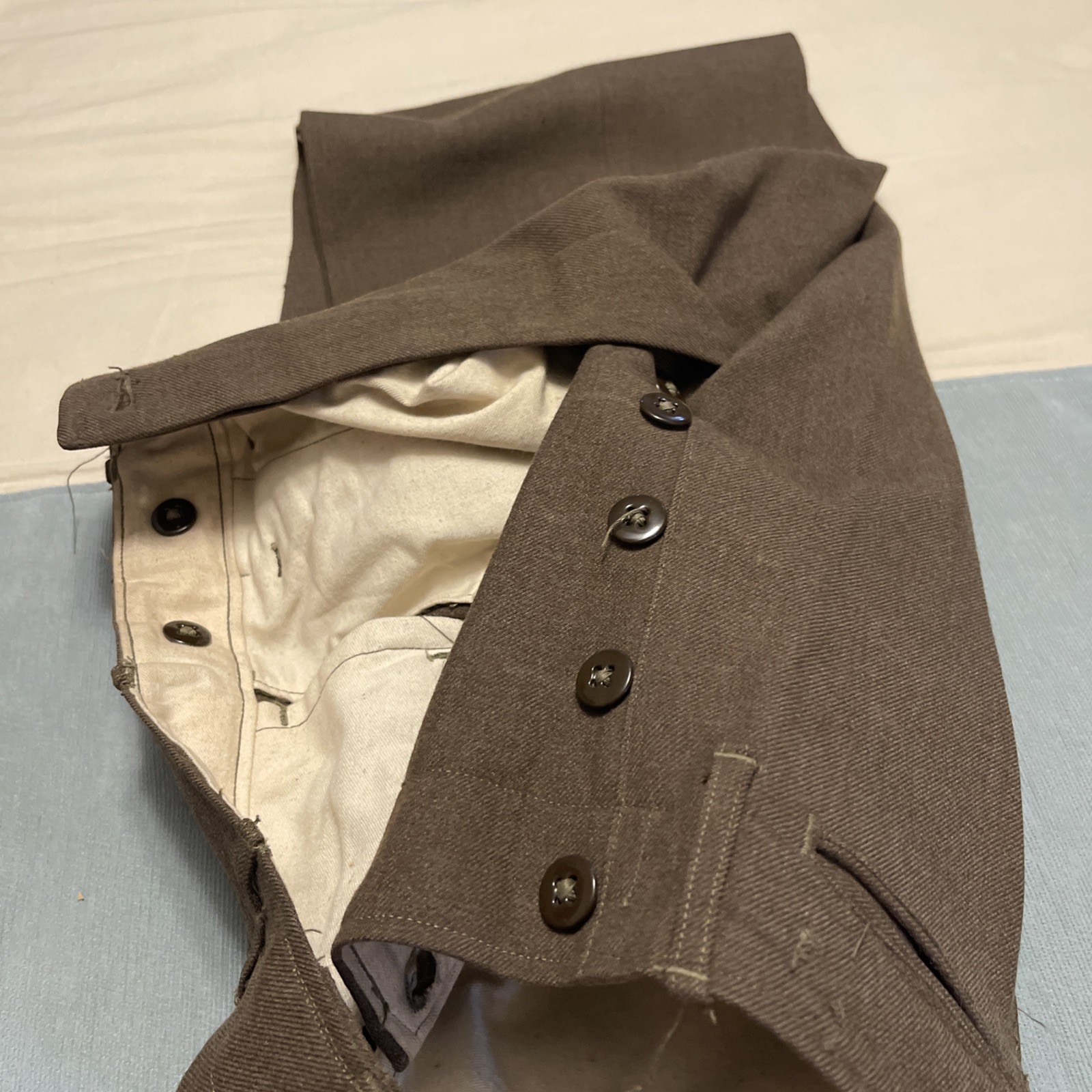 WWII US ARMY Original 11th Airborne Division – IKE JACKET, PANTS Set Size 36 R