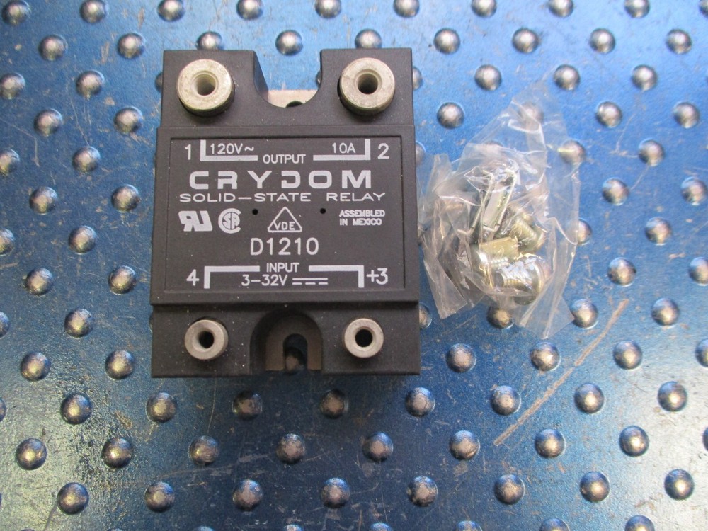 NEW CRYDOM SOLID STATE RELAY D1210