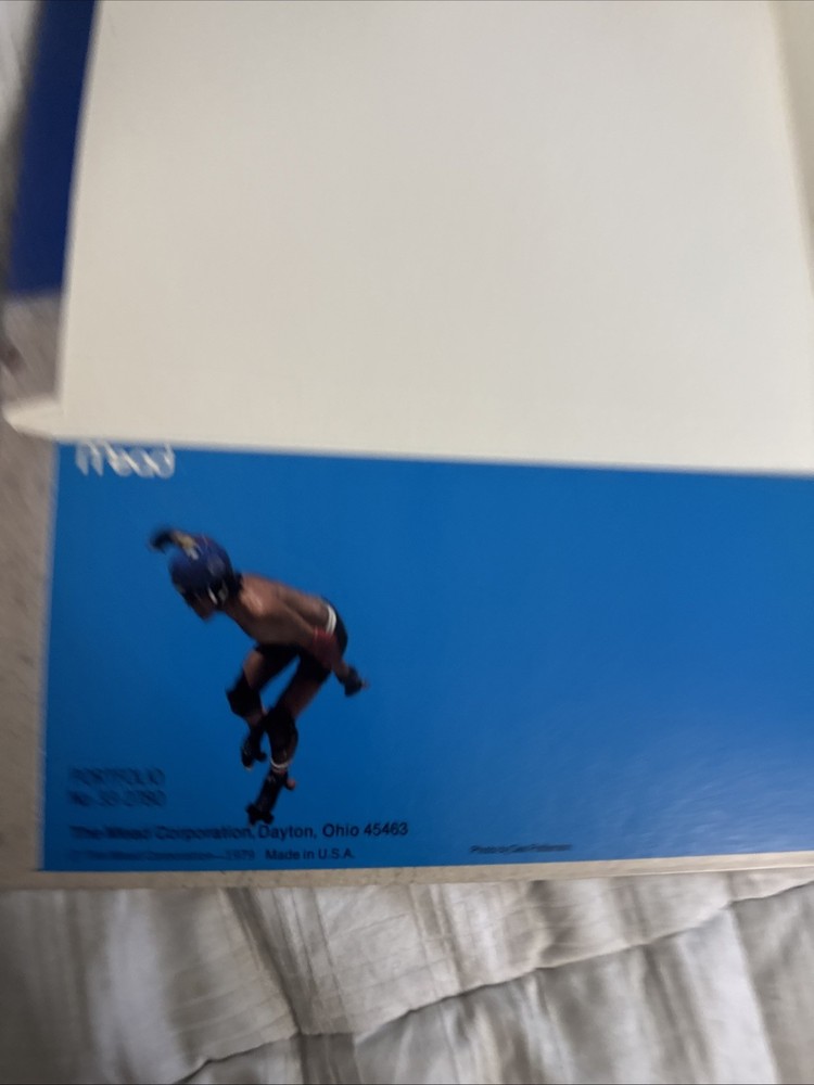 Vintage 1979 Mead Roller skating Folder 33-2780