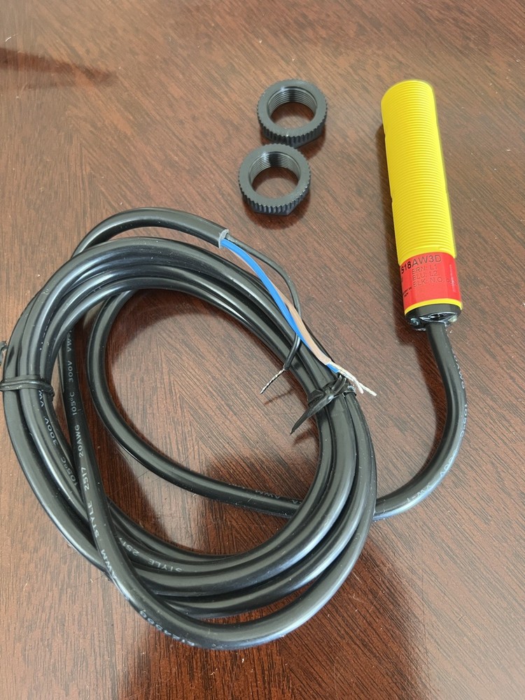 Banner S18AW3D Photoelectric Sensor