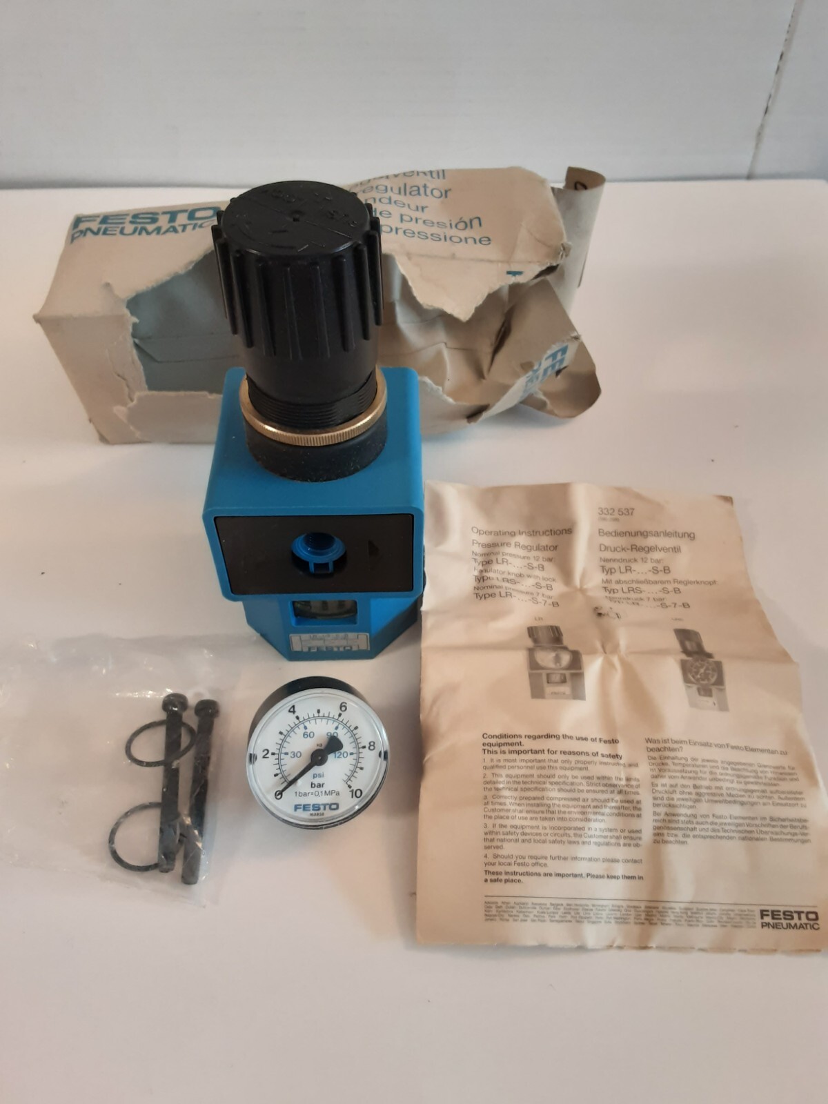 NOS Festo Pneumatics 150054 Pressure Regulator LR-1/2-S-B With Box & Directions