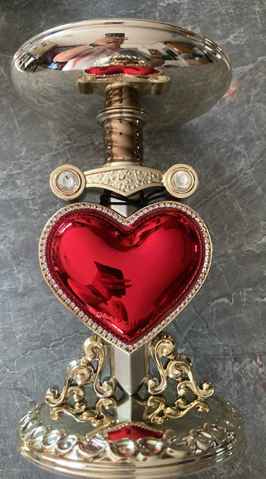 Bath and Body Works Disney VILLIANS Evil Queen Heart Pedestal Candle Holder